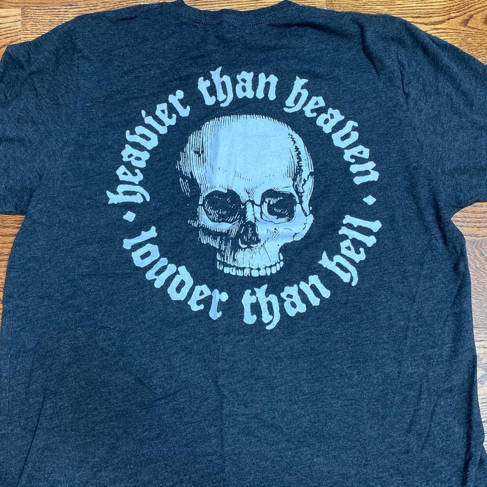 Hallow t-shirt